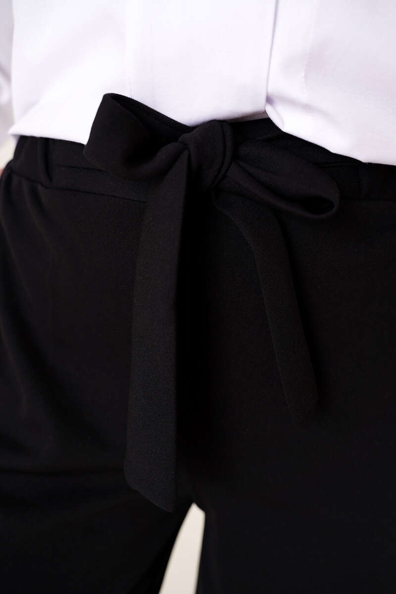 Bel Bağcıklı Rahat Bol Paça Siyah Pantolon