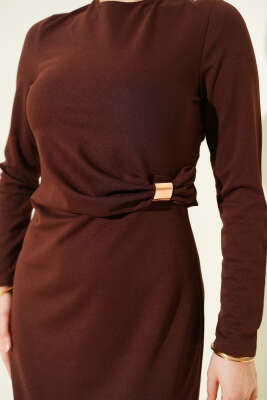 Bel Büzgü Detaylı Abiye Elbise Kahve - Elbise