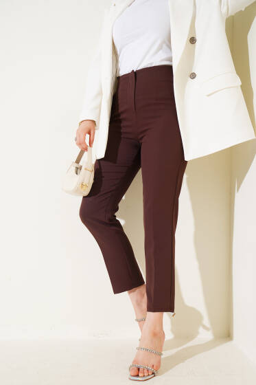 Bel Çımalı Dar Paça Kumaş Pantolon Kahve - Pantolon
