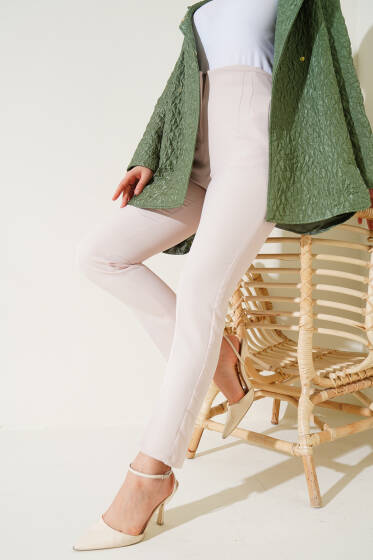 Bel Çımalı Dar Paça Pantolon Bej - Pantolon