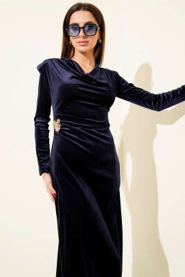 Bel Detaylı Degaje Yaka Kadife Elbise Lacivert - Kadın Giyim Modelleri