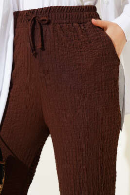 Bel İpli Kabartmalı Pantolon Kahve - 100-300 TL Ürünler