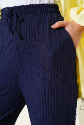 Bel İpli Kabartmalı Pantolon Lacivert - 100-300 TL Ürünler
