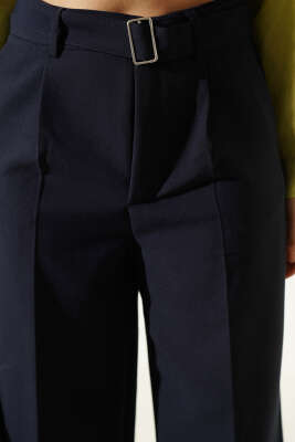 Bel Kemerli Pileli Salaş Pantolon Lacivert - Kadın Giyim Modelleri