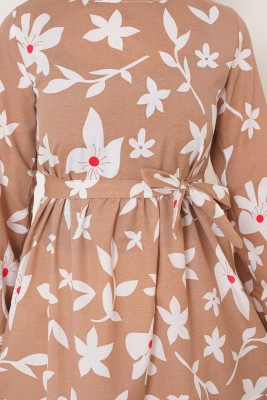 Bel Kuşaklı Çiçek Desenli Latte Elbise - Thumbnail