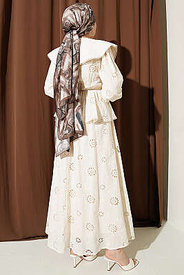 Bel Lastikli Bebe Yaka Brodeli Etekli Takım Bej - İkili Takım