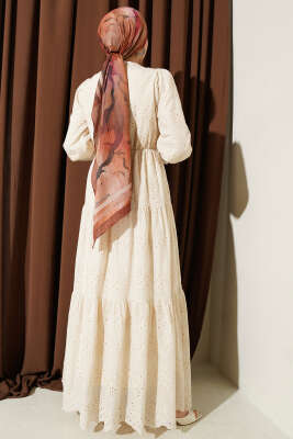 Bel Lastikli Brodeli Elbise Bej - Elbise