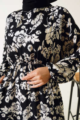 Bel Lastikli Çiçek Desen Elbise Siyah - Tesettür Elbise