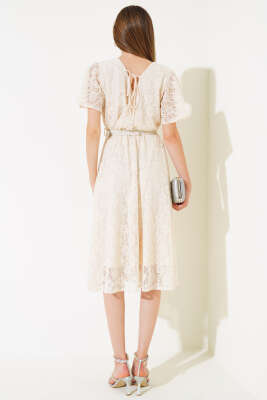 Bel Lastikli Dantel Elbise Krem - Kadın Giyim Modelleri