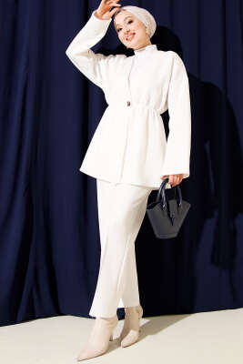 Bel Lastikli Düğme Detaylı İkili Takım Beyaz 