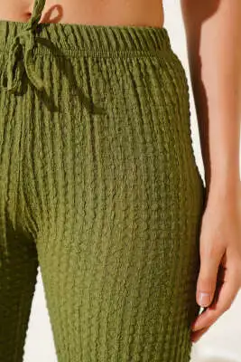 Bel Lastikli Geniş Paça Gofre Pantolon Yeşil - Kadın Giyim Modelleri