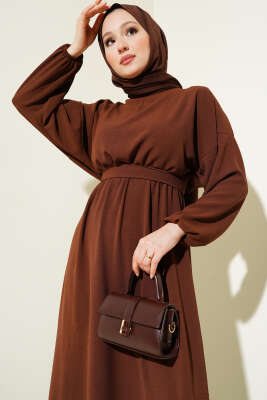 Bel Lastikli Kuşaklı Ayrobin Elbise Kahve - Tesettür Elbise