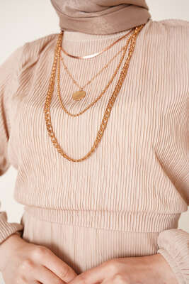 Bel Lastikli Kuşaklı Piliseli Elbise Bej - Tesettür Elbise