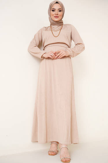 Bel Lastikli Kuşaklı Piliseli Elbise Bej - Tesettür Elbise