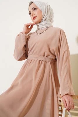 Bel Lastikli Kuşaklı Tül Elbise Latte - Tesettür Elbise