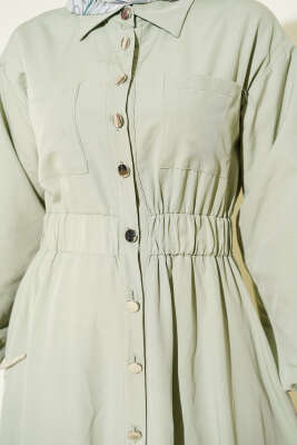 Bel Lastikli Metal Düğmeli Elbise Çağla Yeşili - Elbise