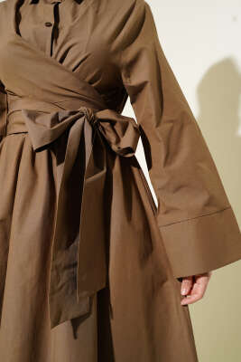 Bel Lastikli Önü Bağlamalı Poplin Elbise Kahve - Tesettür Elbise