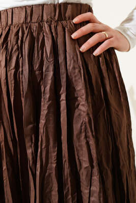 Bel Lastikli Pileli Kırışık Etek Kahve - Uzun Etek