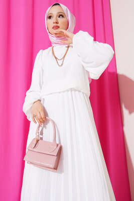 Bel Lastikli Pileli Şifon Elbise Beyaz - Tesettür Elbise