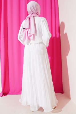 Bel Lastikli Pileli Şifon Elbise Beyaz - Tesettür Elbise