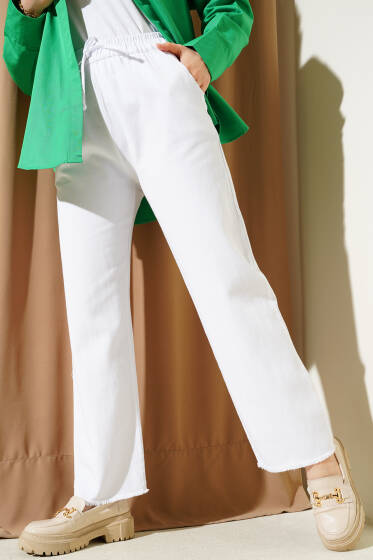 Bel Lastikli Püskül Paça Gabardin Pantolon Beyaz - Pantolon