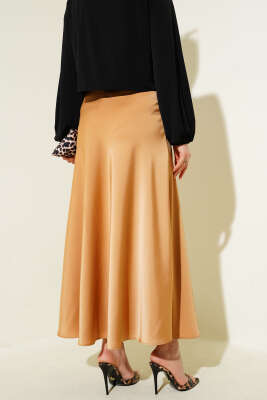 Bel Lastikli Saten Kloş Etek Camel - Uzun Etek