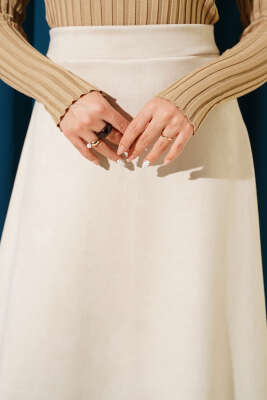 Bel Lastikli Süet Etek Bej - Etek