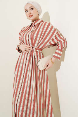 Bel Pensli DÜğmeli Dik Çizgili Elbise Kiremit - Elbise