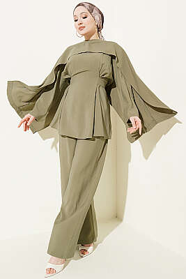 Bel Pensli Kuşaklı Omuz Pelerinli Takım Çağla Yeşili - TABA