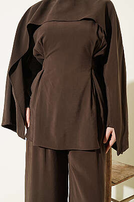 Bel Pensli Kuşaklı Omuz Pelerinli Takım Kahve - İkili Takım