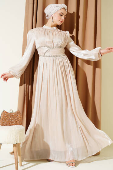 Bel Şerit Taşlı Büzgülü Abiye Elbise Bej - Elbise