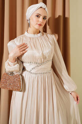 Bel Şerit Taşlı Büzgülü Abiye Elbise Bej - Elbise