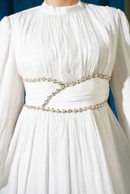 Bel Şerit Taşlı Büzgülü Abiye Elbise Beyaz - Elbise