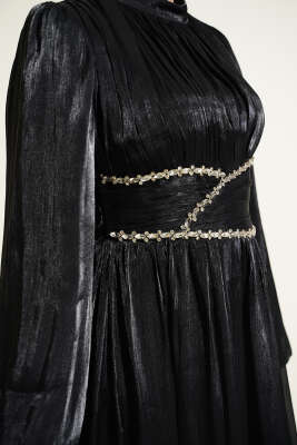 Bel Şerit Taşlı Büzgülü Abiye Elbise Siyah - Elbise