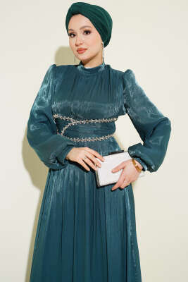 Bel Şerit Taşlı Büzgülü Abiye Elbise Zümrüt - Elbise
