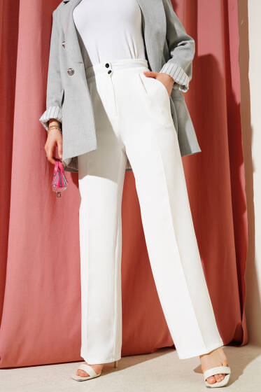 Bel Şeritli Düğmeli Palazzo Pantolon Beyaz - Pantolon