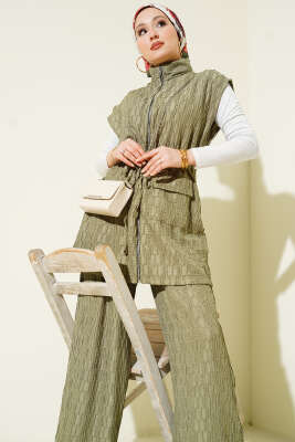 Bel Tünelli Kabartma Desen Yelekli Takım Çağla Yeşili - İkili Takım