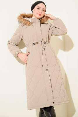 Bel Tünelli Kapüşonlu Kapitone Şişme Mont Bej - Mont