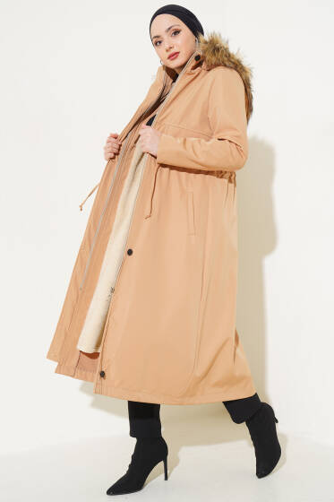 Bel Tünelli Kapüşonu Kürklü Kaban Camel - Kaban
