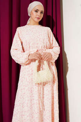 Bel Tünelli Nakışlı Elbise Pudra - Tesettür Elbise
