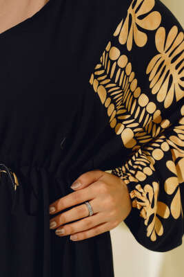 Bel Tünelli Salaş Elbise Siyah Bej - Tesettür Elbise