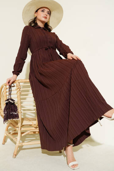 Bel Tünelli Yarım Gizli Düğmeli Elbise Kahve - Elbise