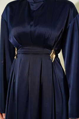 Beli Aksesuarlı Bağlamalı Abiye Elbise Lacivert - Elbise