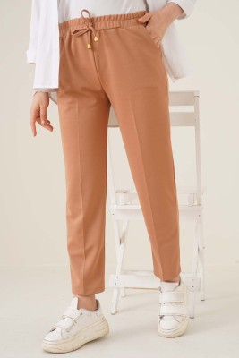 Beli İpli Dar Paça Latte Pantolon - Pantolon