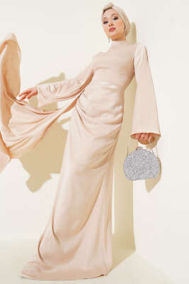 Beli Kuyruklu Saten Abiye Elbise Bej 