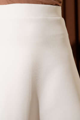 Beli Lastik Detaylı Kloş Scuba Etek Beyaz - Etek