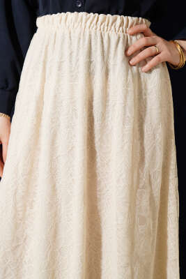 Beli Lastikli Çiçek Dantelli Etek Bej - Etek