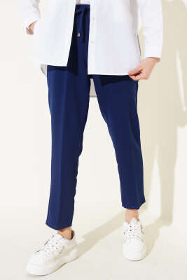 Beli Lastikli Dar Paça Pantolon Lacivert - Yeni Tesettür Giyim