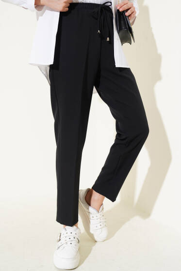 Beli Lastikli Dar Paça Pantolon Siyah - Pantolon