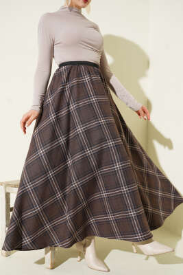 Beli Lastikli Ekose Desen Kloş Etek Kahve - VAV TEKSTİL